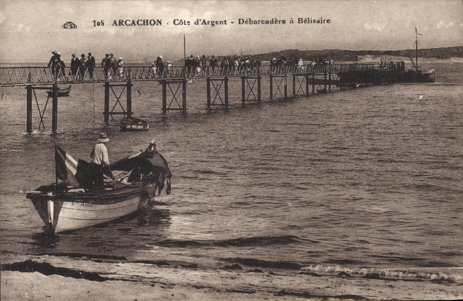 CPA Arcachon Cote d'Argent Debarcadere a Belisaire Bateaux