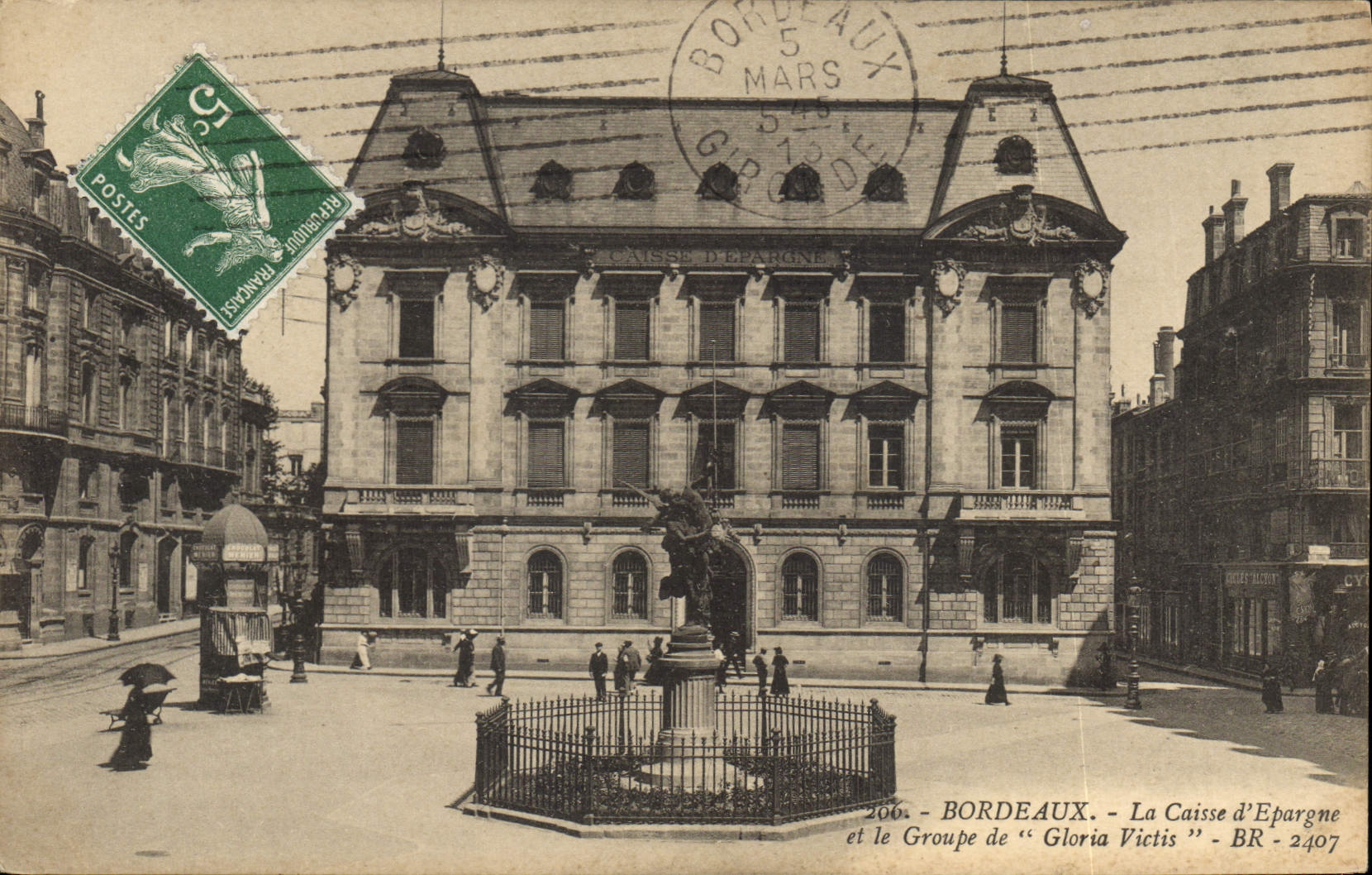 CPA Bordeaux la Caisse d'Epargne et le Groupe de Gloria Victis