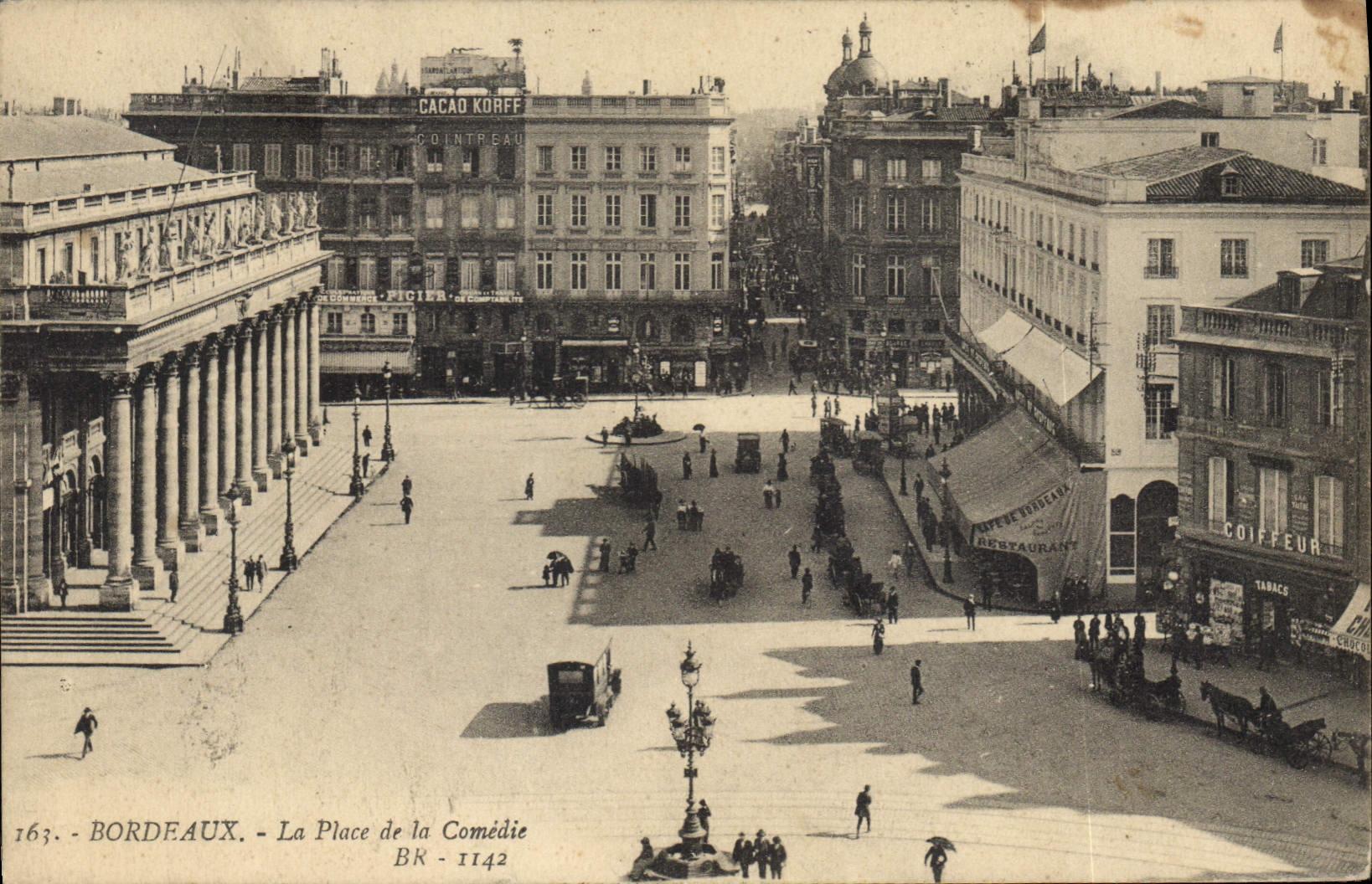 CPA Bordeaux la Place de la Comedie 