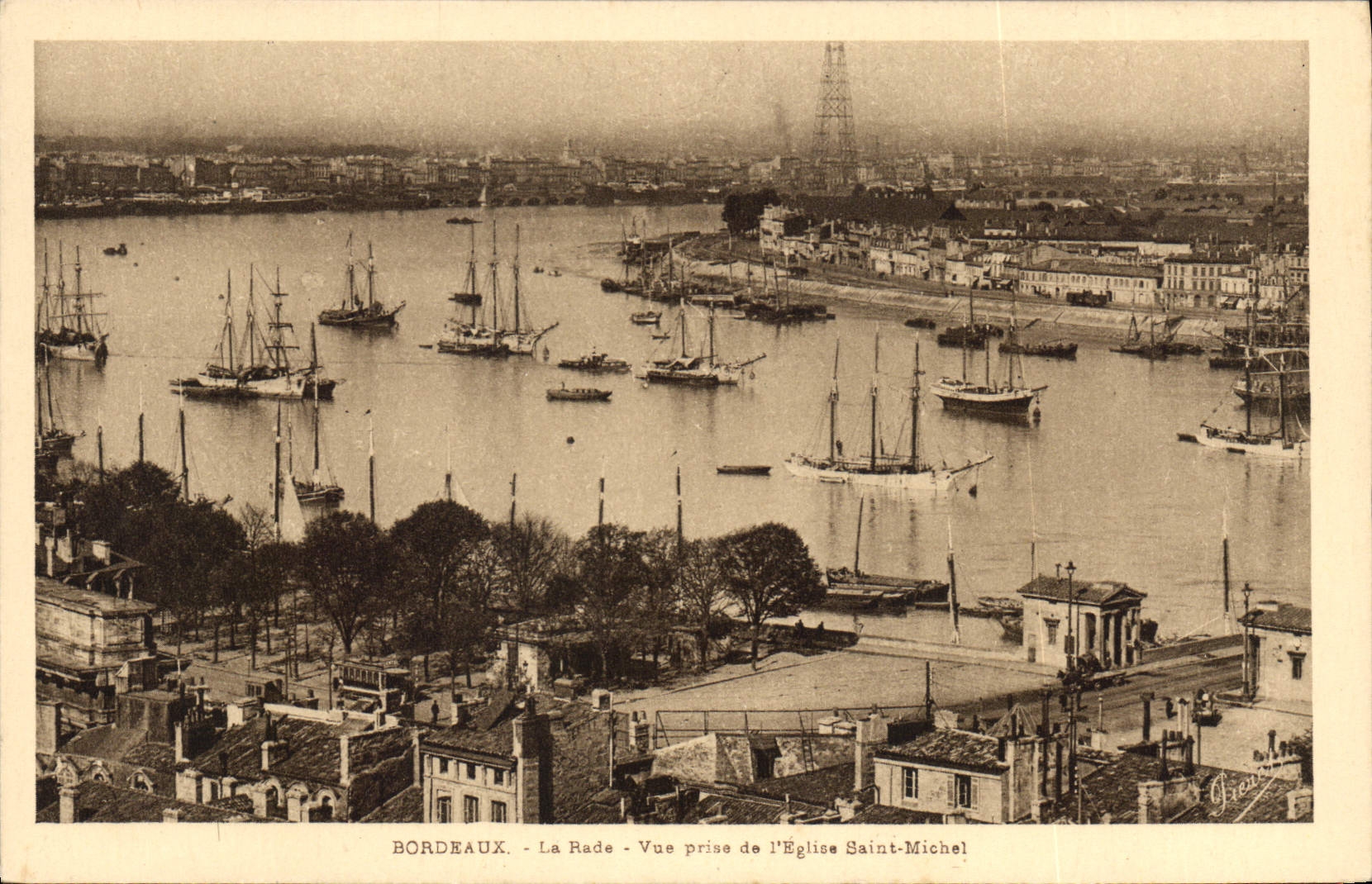 CPA Bordeaux la rade vue prise de l'eglise Sainte Michel 