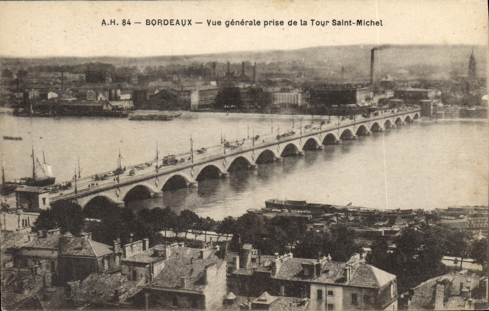 CPA Bordeaux vue generale prise de la Tour Saint Michel 