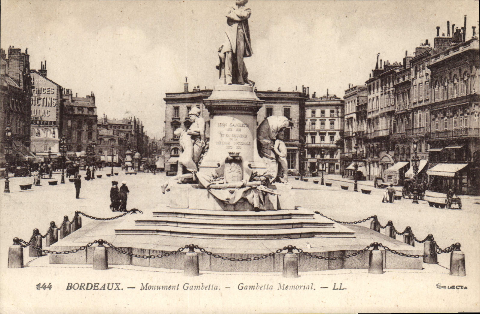 CPA Bordeaux Monument Gambetta 