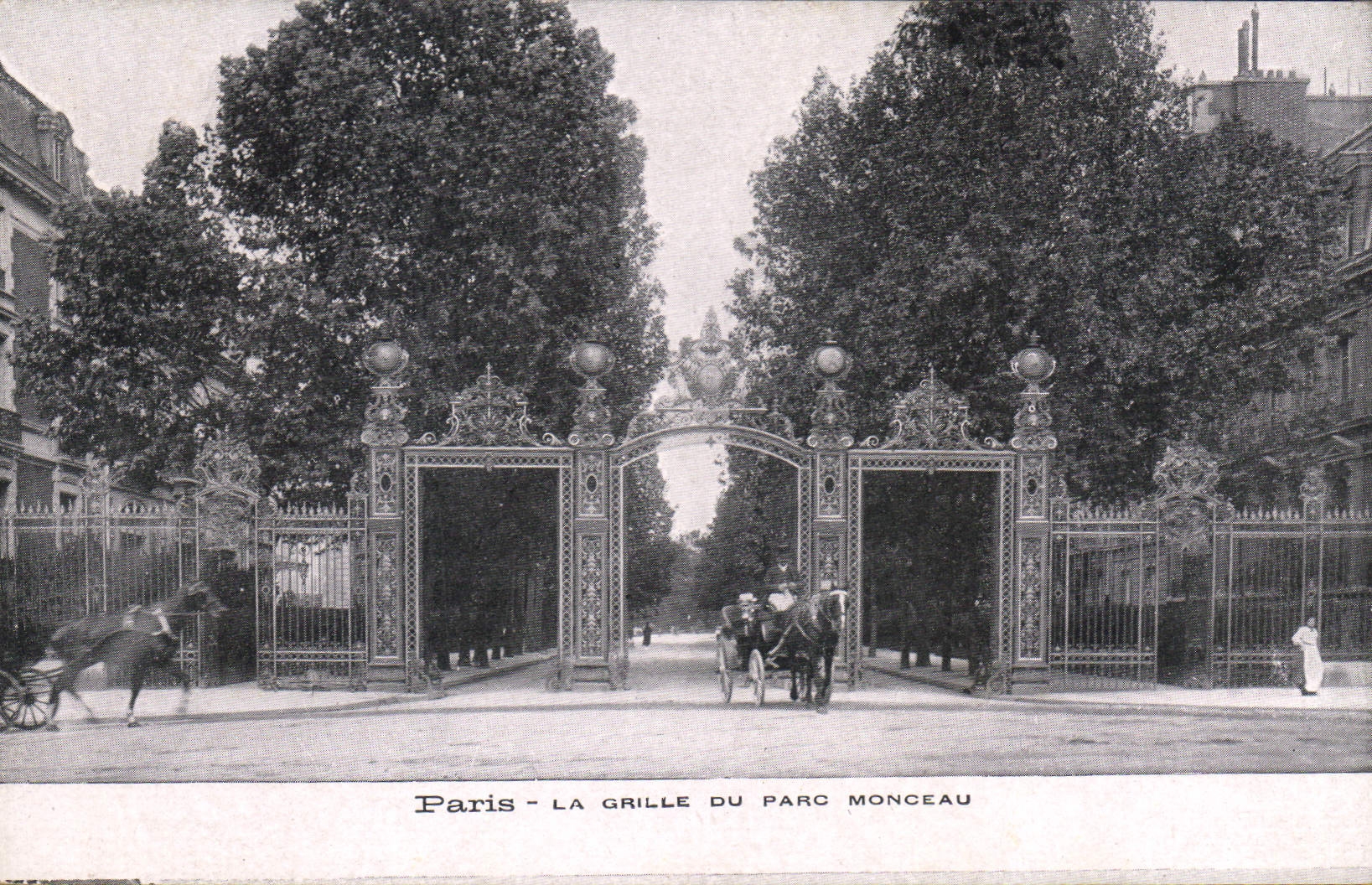 CPA Paris la Grille du parc Monceau