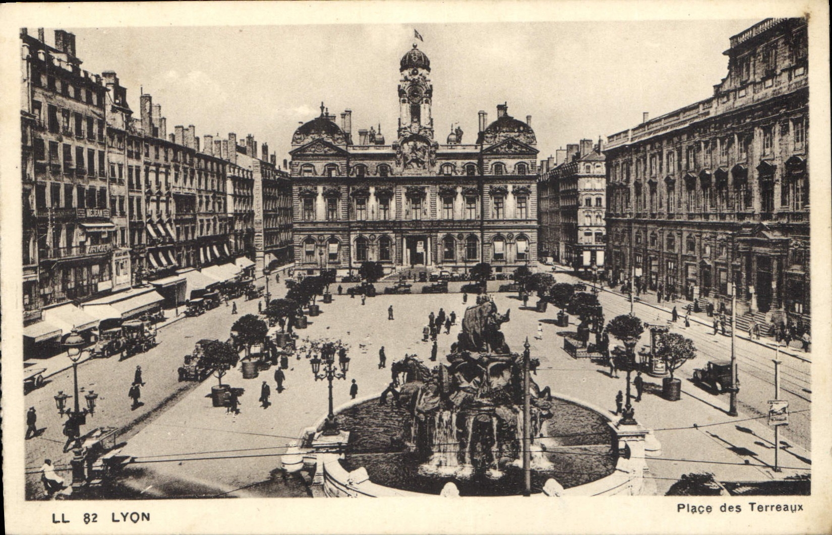 CPA Lyon Place des Terreaux 