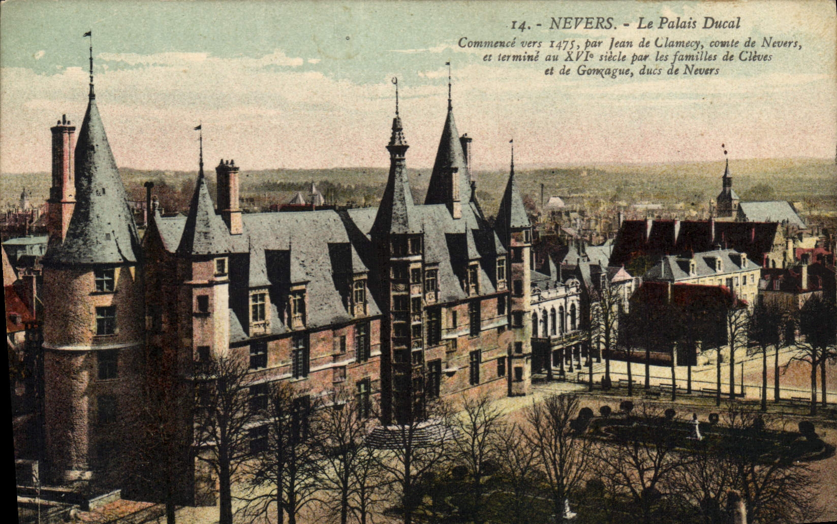 CPA Nevers Le Palais Ducal Commense vers 1475 par Jean de Clamecy Comte de Nevers et elimine par les