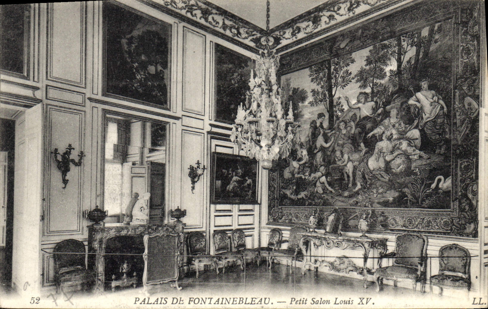 CPA Palais de Fontainebleau Petit Salon Louis XV