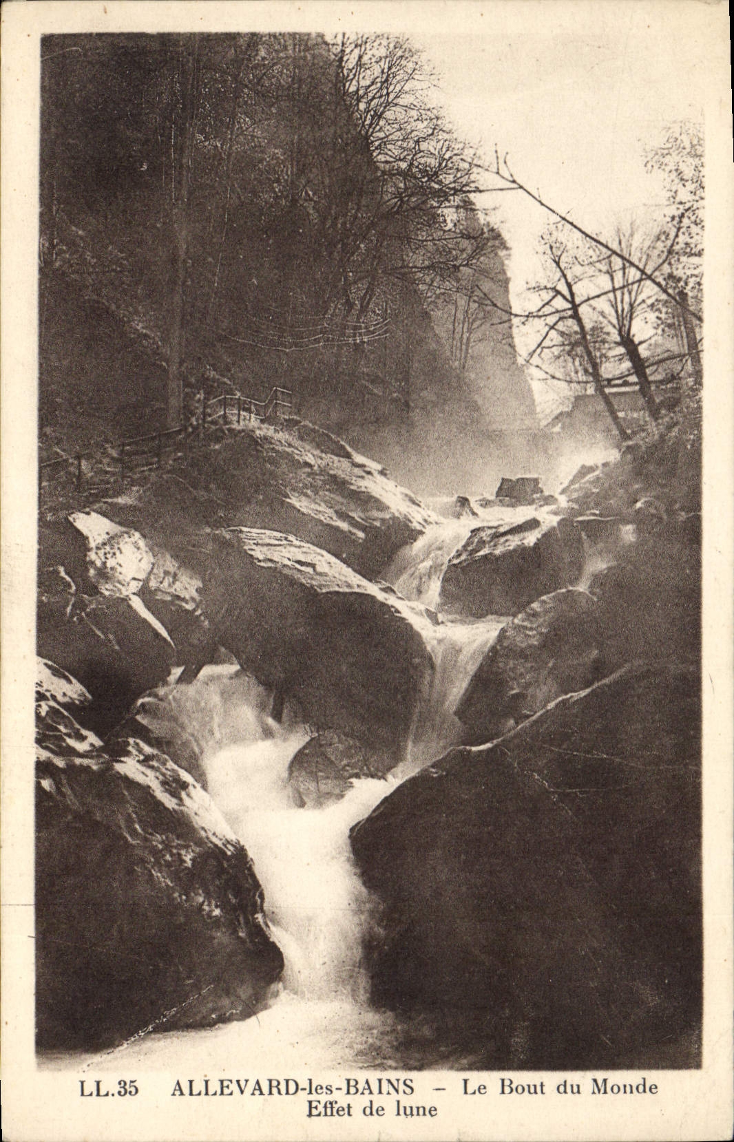 CPA Allevard les Bains Le Bout du Monde Effet de lune