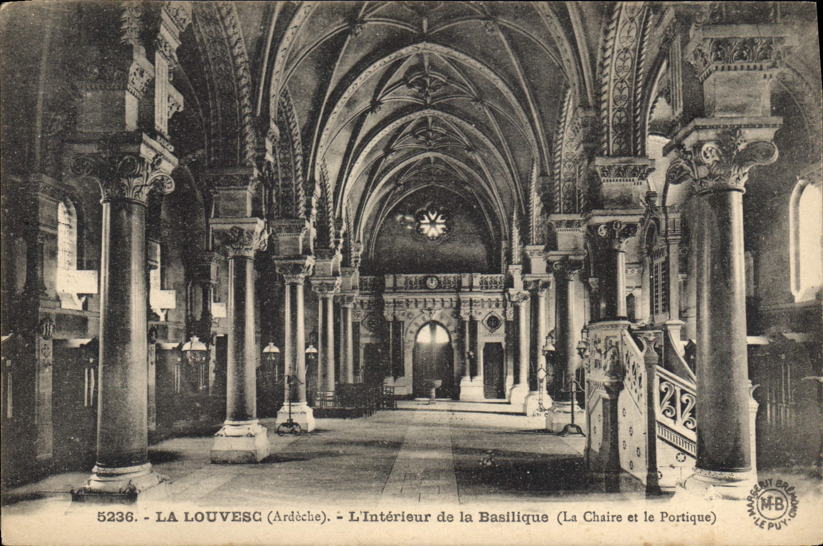CPA La Louvesc Ardeche l'Interieur de la Basilique La Chaire et le Portique