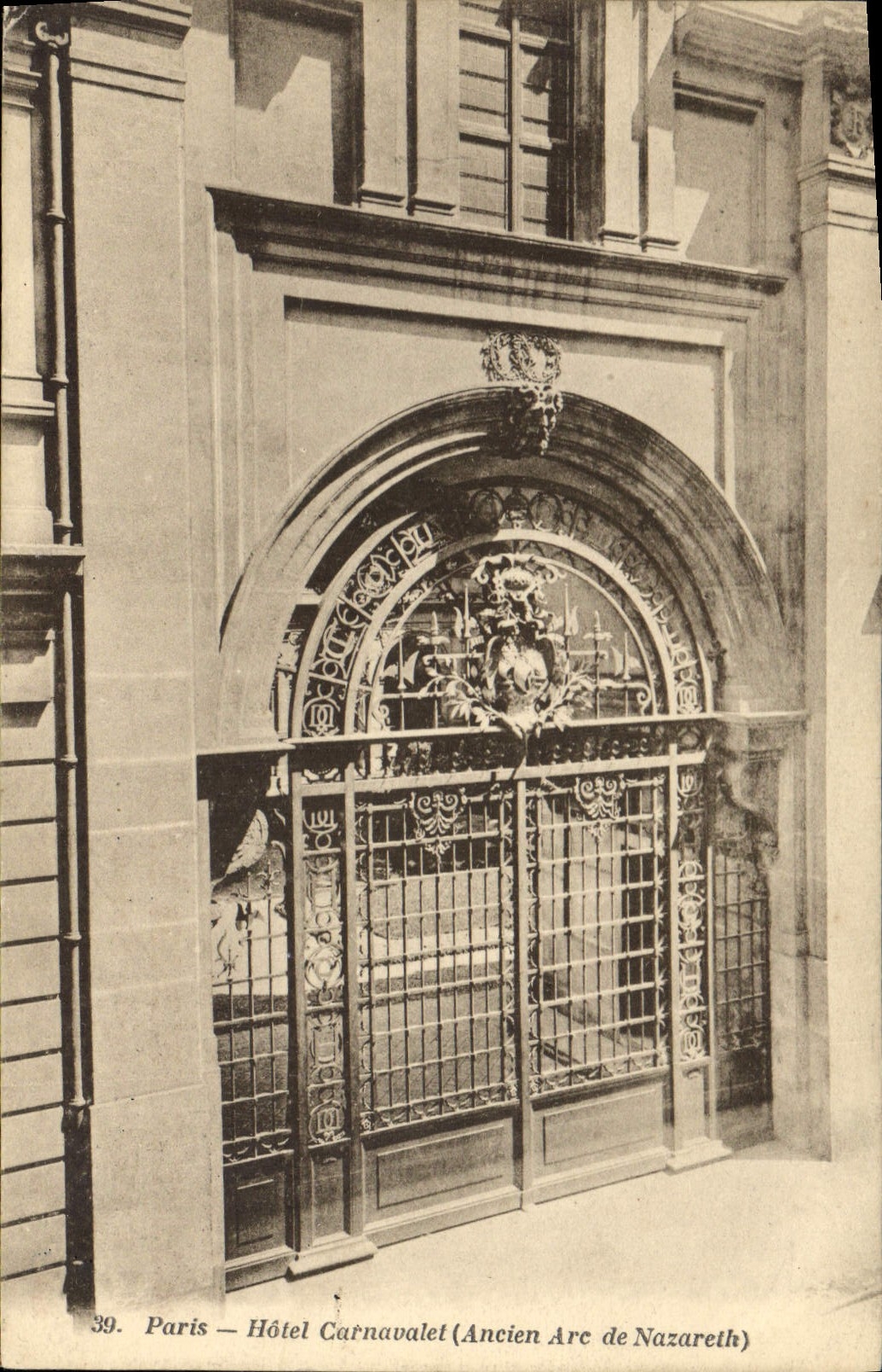 CPA Paris Carnavalet Ancien Arc de Nazareth