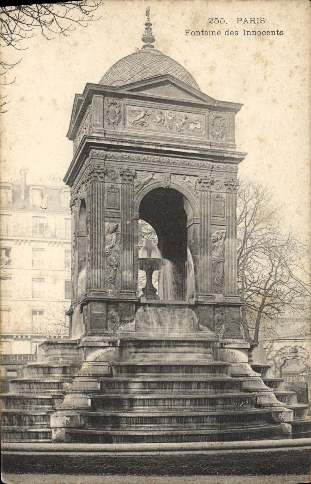 CPA Paris Fontaine des Innocents 
