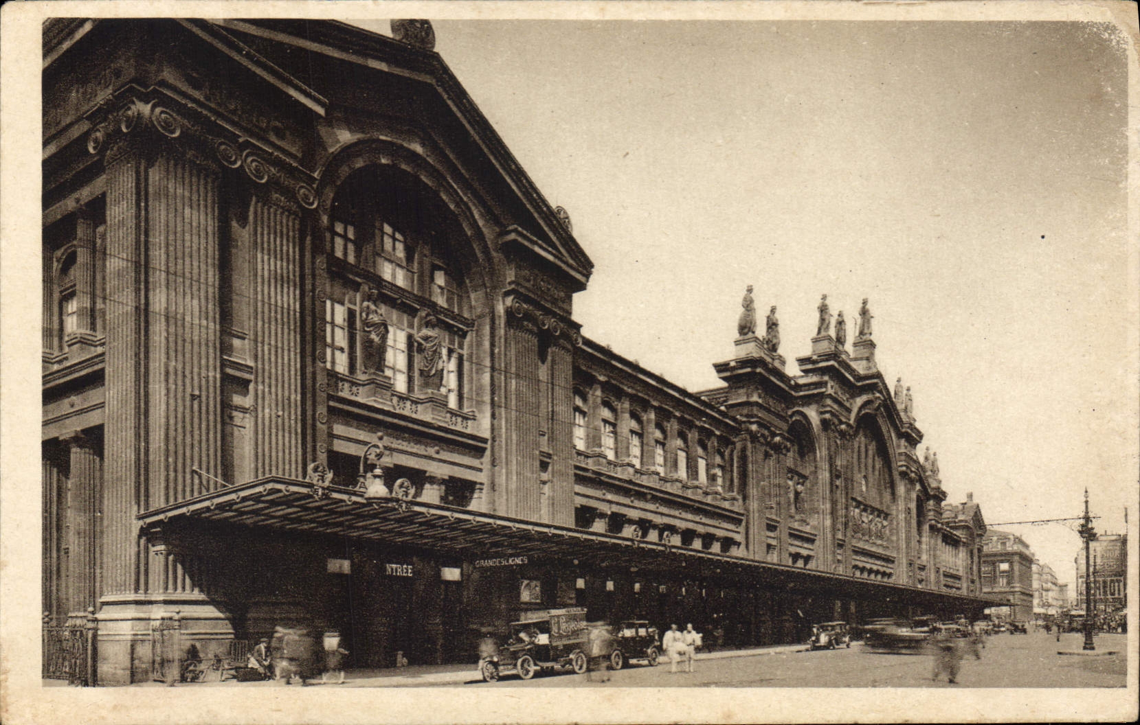 CPA Paris La Gare du Nord 