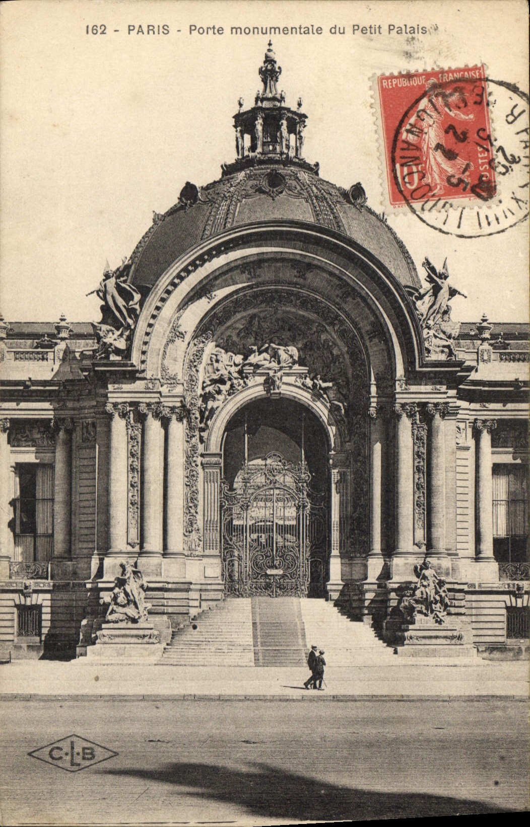 CPA Paris Porte monumentale du Petit Palais
