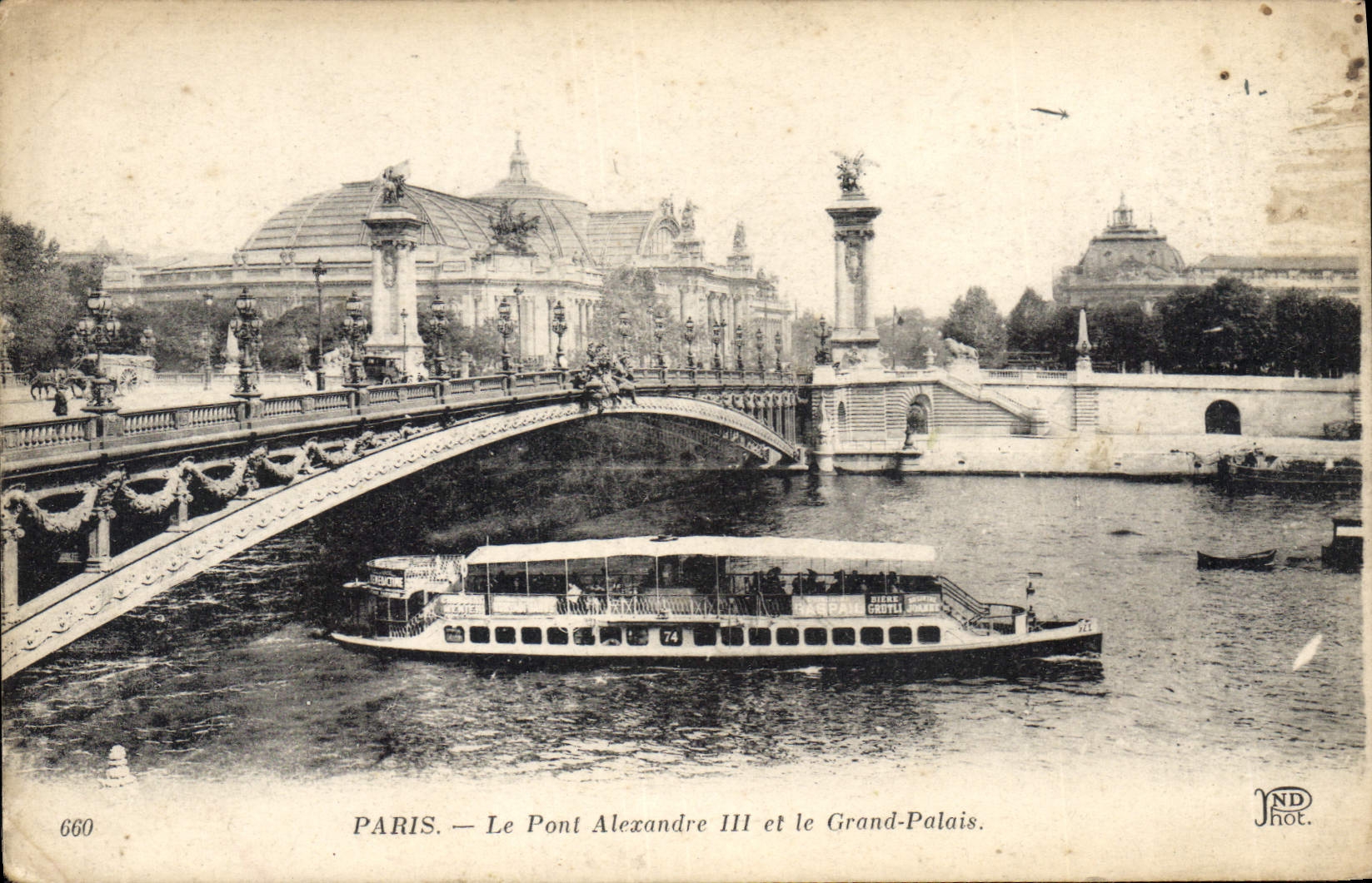 CPA Paris le Pont Alexandre III et le Grand Palais