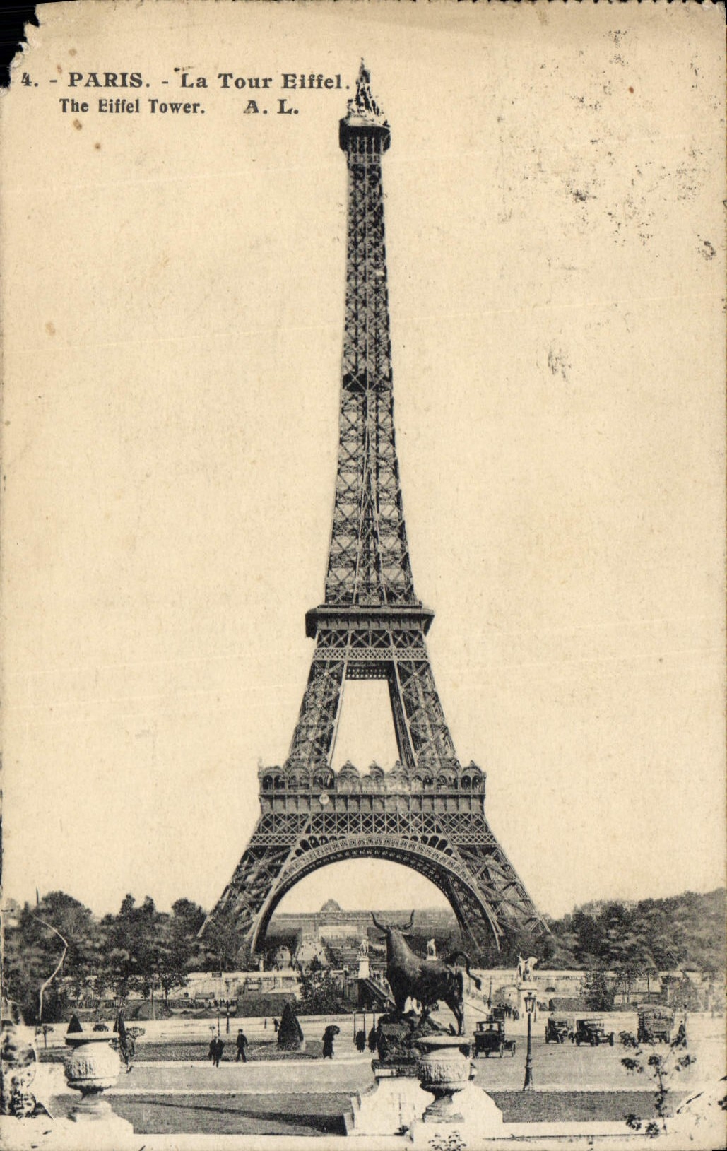 CPA Paris La tour Eiffel 