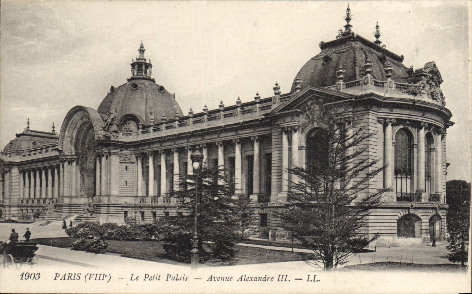 CPA Paris Le Petit Palais Avenue Alexandre III