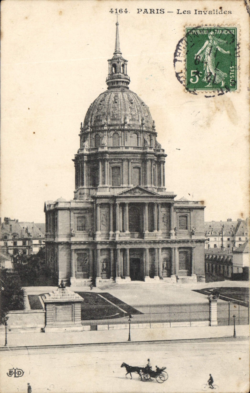 CPA Paris les Invalides 
