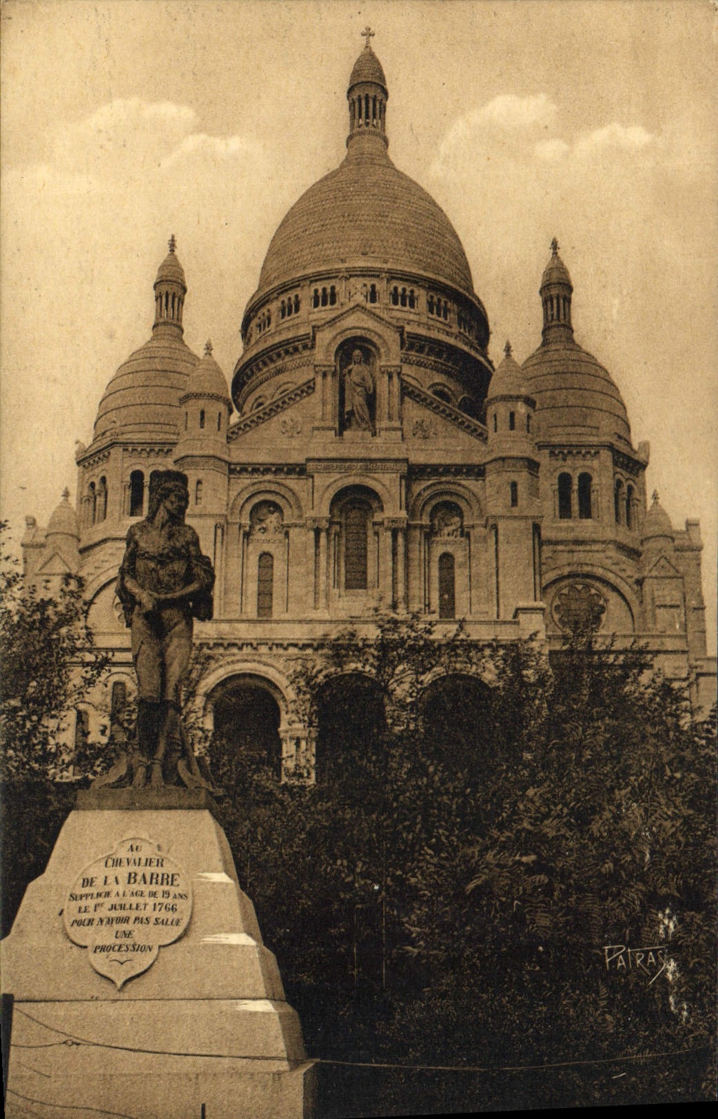 CPA Les Belles Choses de France Paris Montmartre Basilique de Sacre Coeur