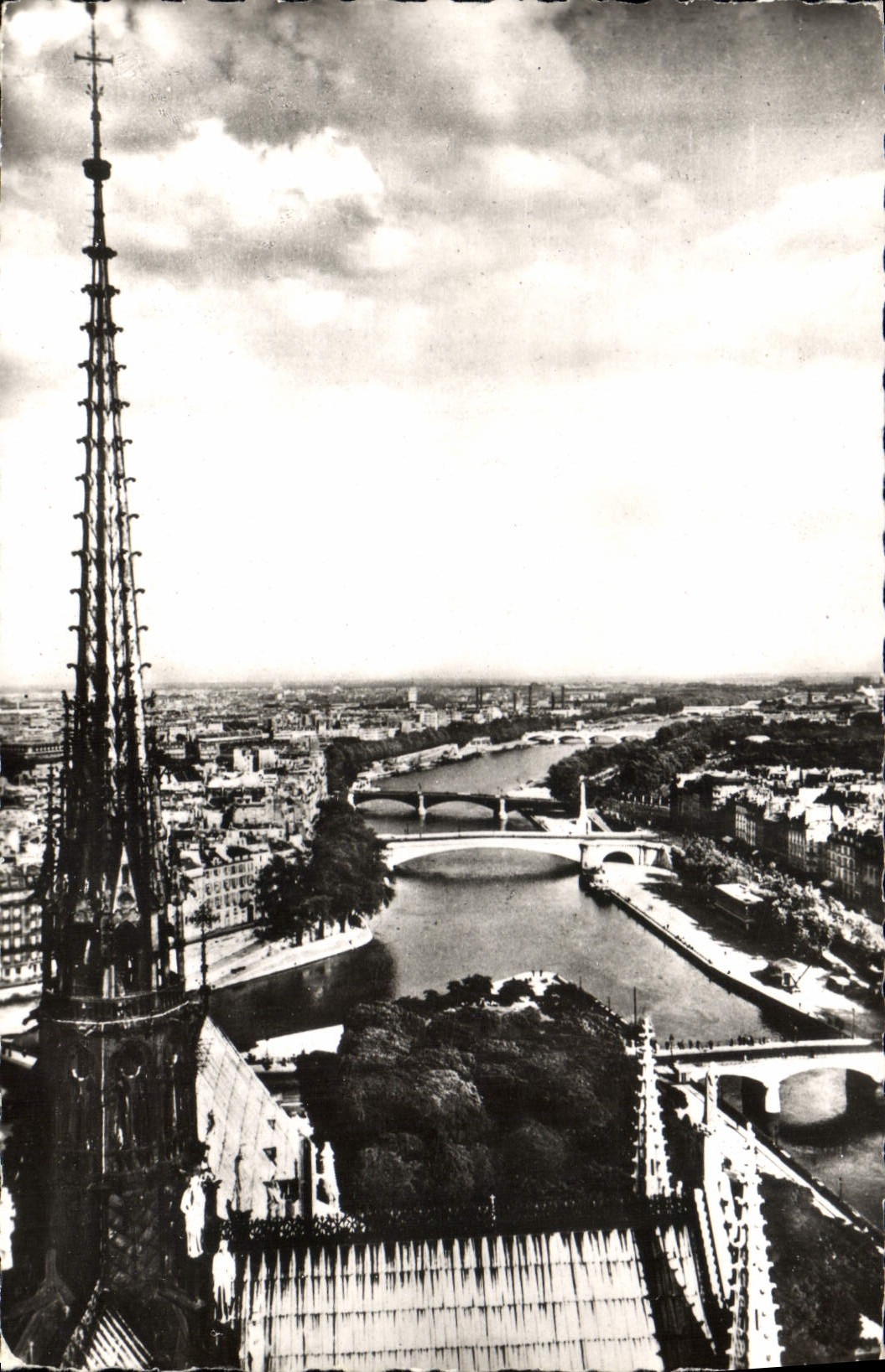 CPA Paris Vue generale sur la Vallee de la Seine