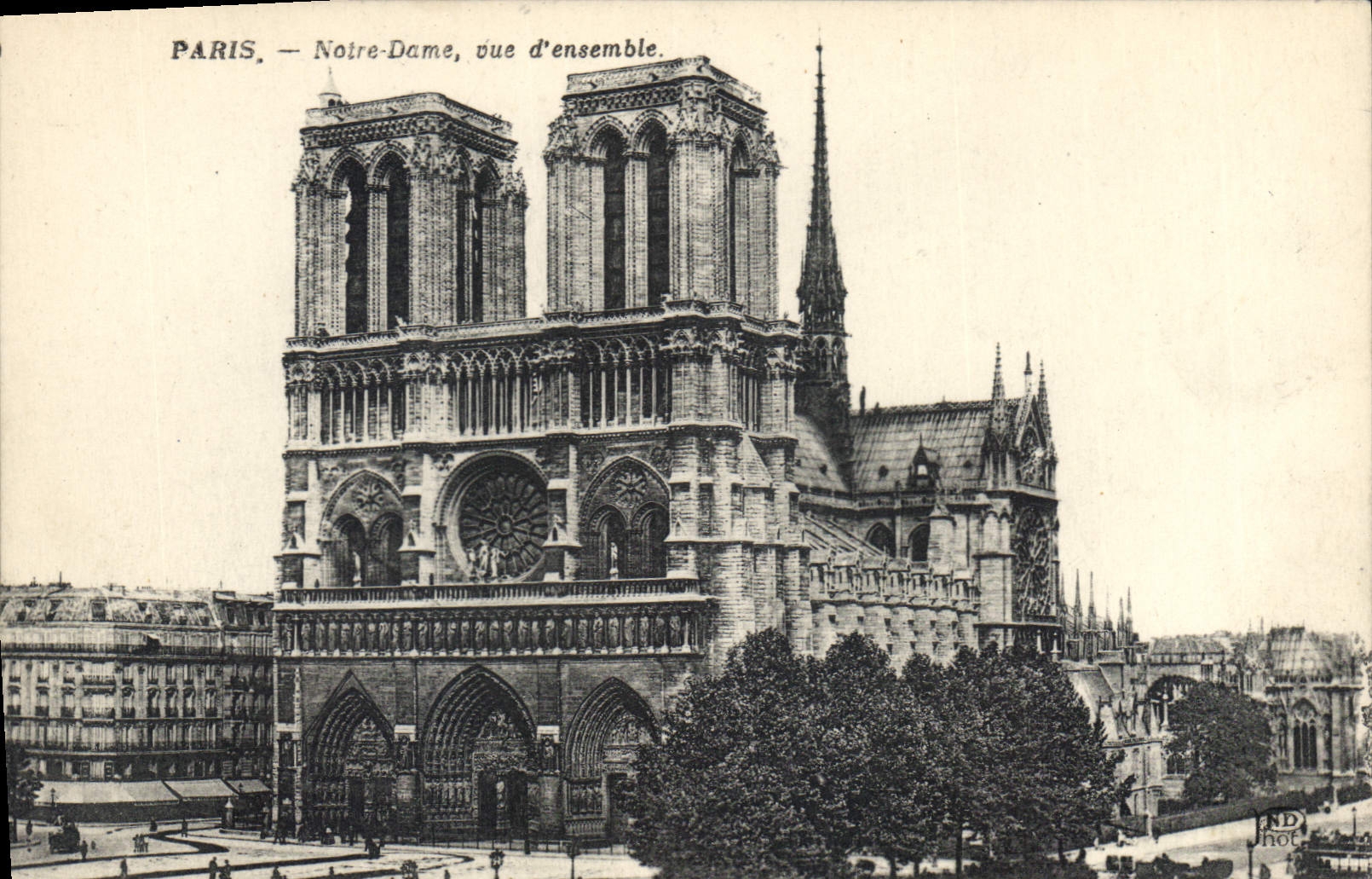 CPA Paris Notre Dame vue d'ensemble 