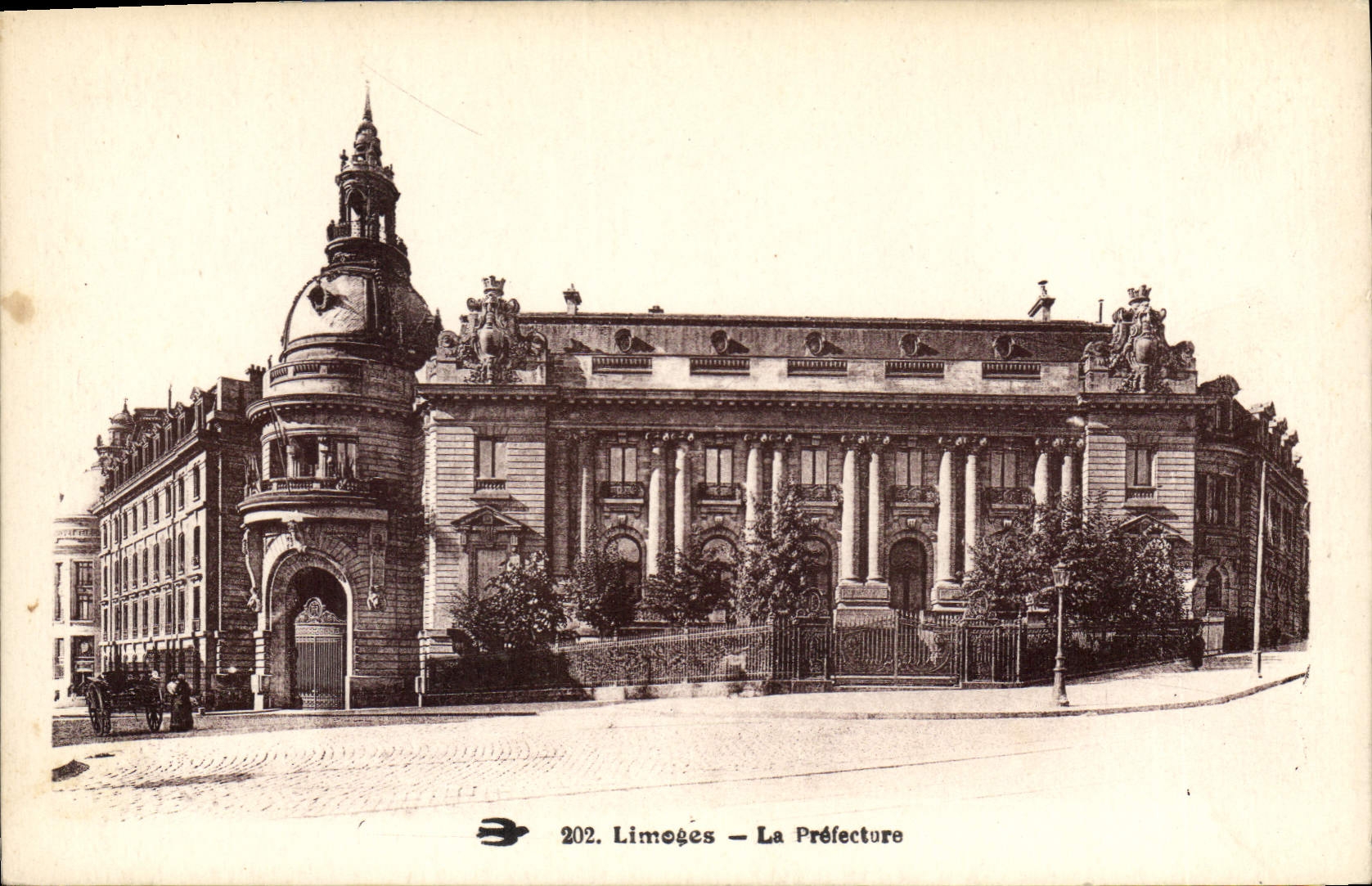 CPA Limoges La Prefecture