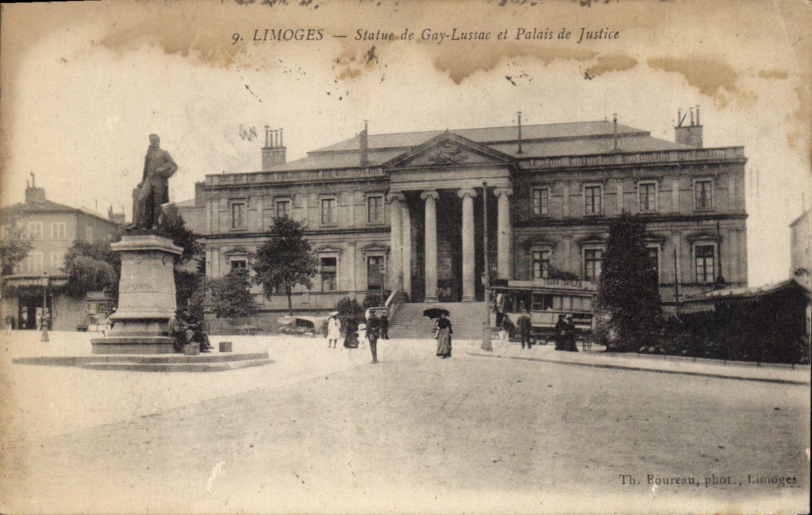 CPA Limoges Statue Lussac et Palais de Justice