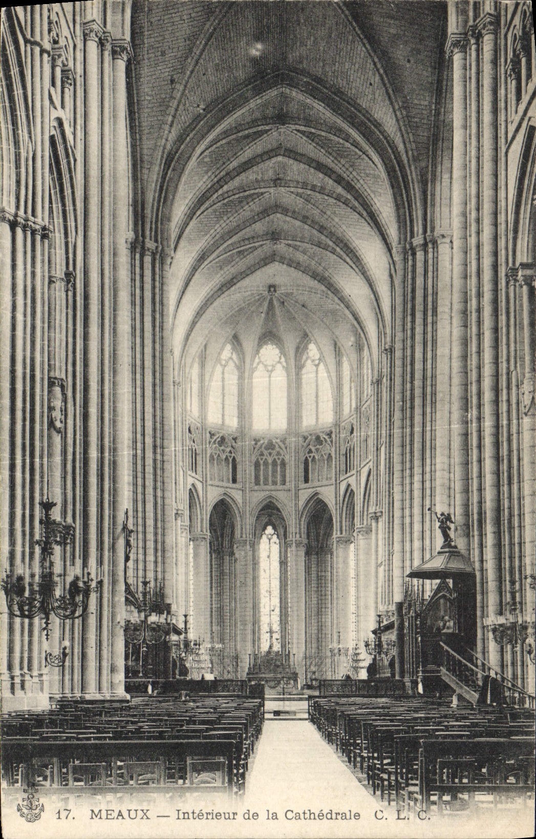 CPA Meaux Interieur de la Cathedrale