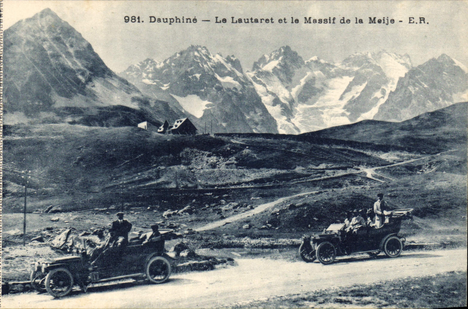 CPA Le Dauphine Le Lautaret et le Massif de la Meije Automobile