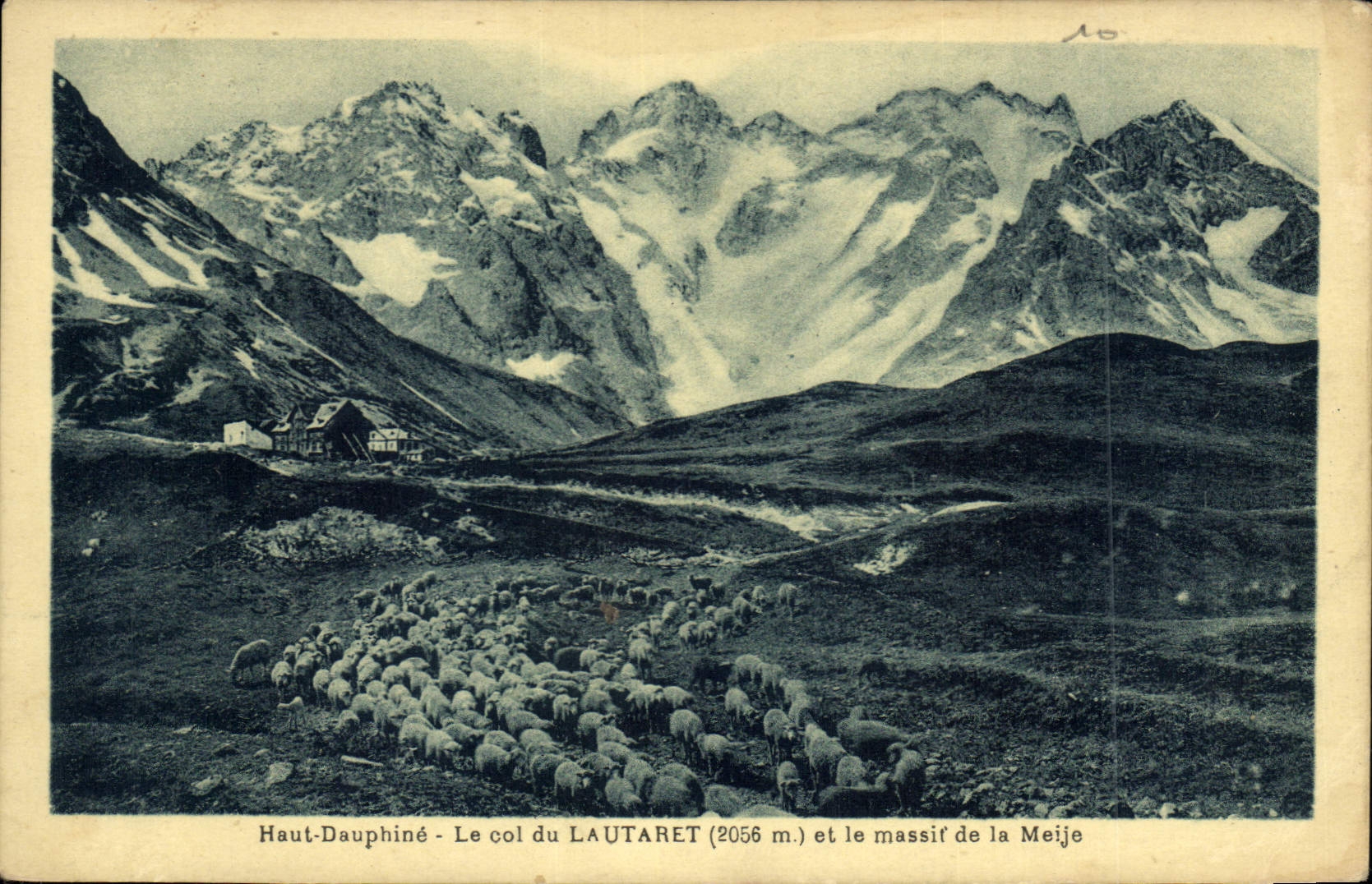 CPA Haut Dauphine le Col du Lautaret (2056 m) et le massif de la Meije Moutons