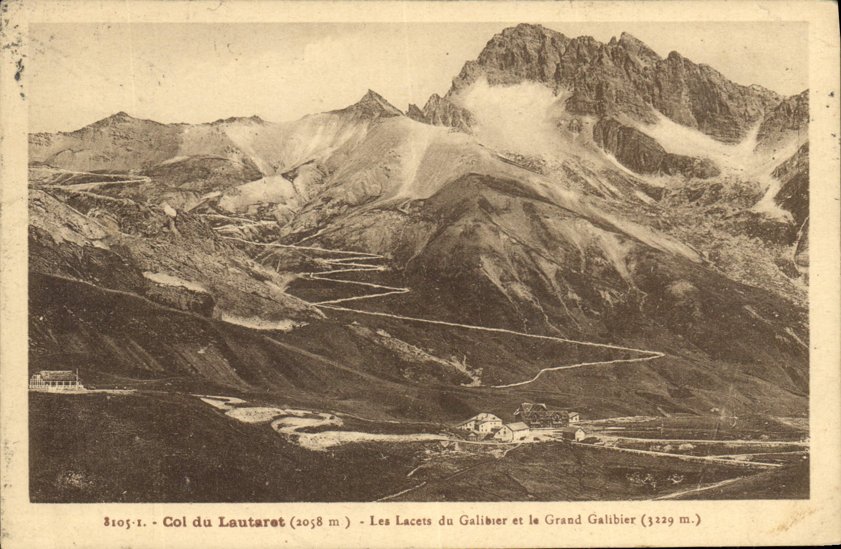 CPA Col du Lautaret (2058 m) les Lacets du Galibier et le Grand Galibier (3229 m)