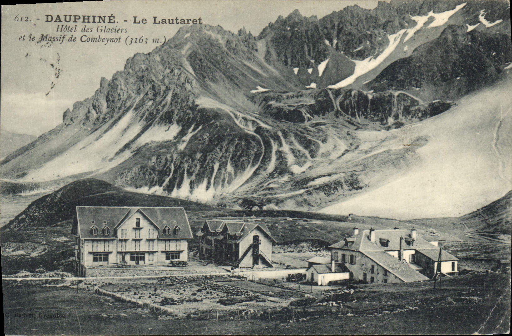 CPA Dauphine le Lautaret Hotel des Glaciers et le Massif de Combeynot (3162 m)