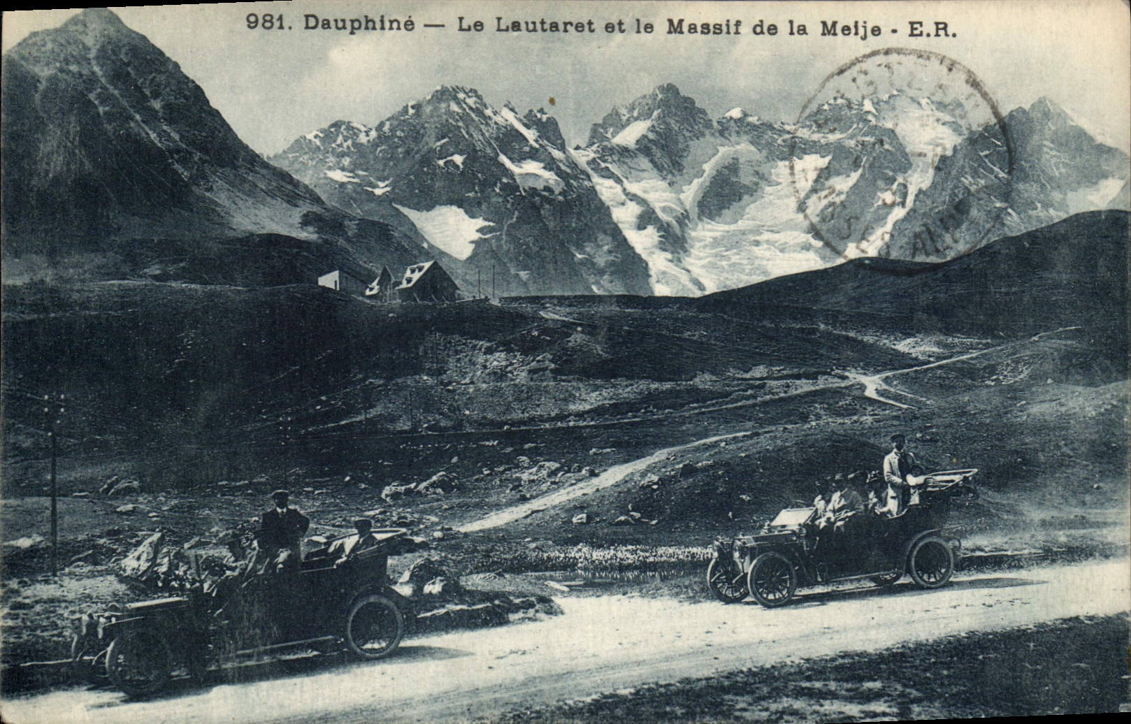 CPA Dauphine le Lautaret et le Massif de la Meije Automobiles