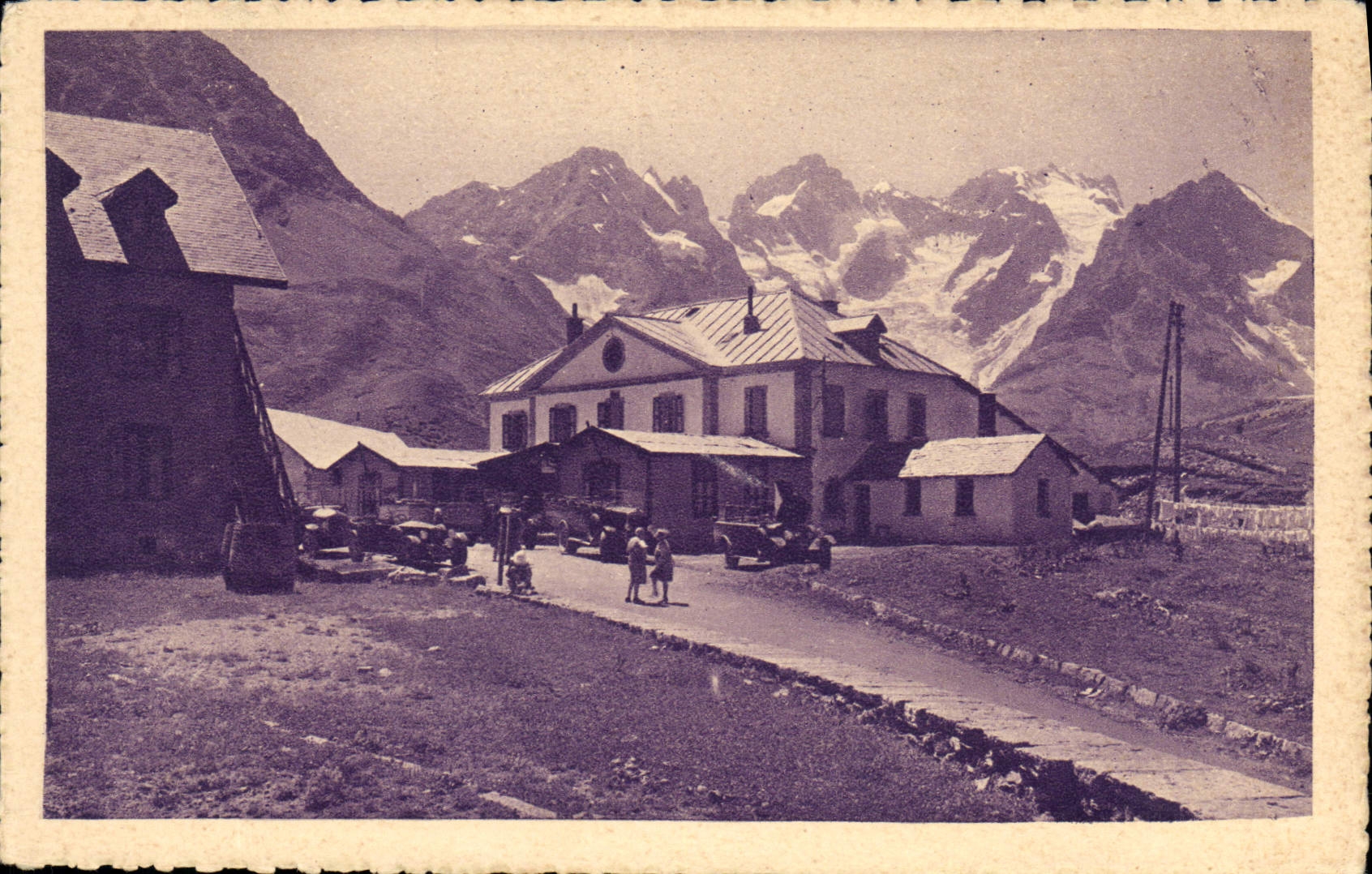 CPA Col du Lautaret (2050 m) l'Hotel des Glaciers et la Meije (3987 m)