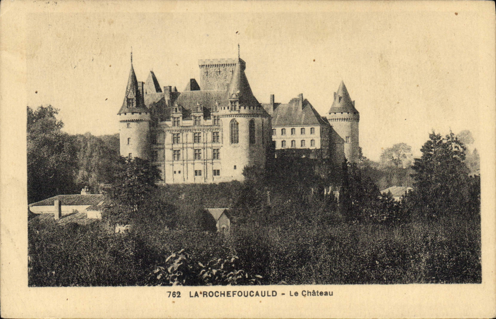 CPA La Rochefoucauld le Chateau