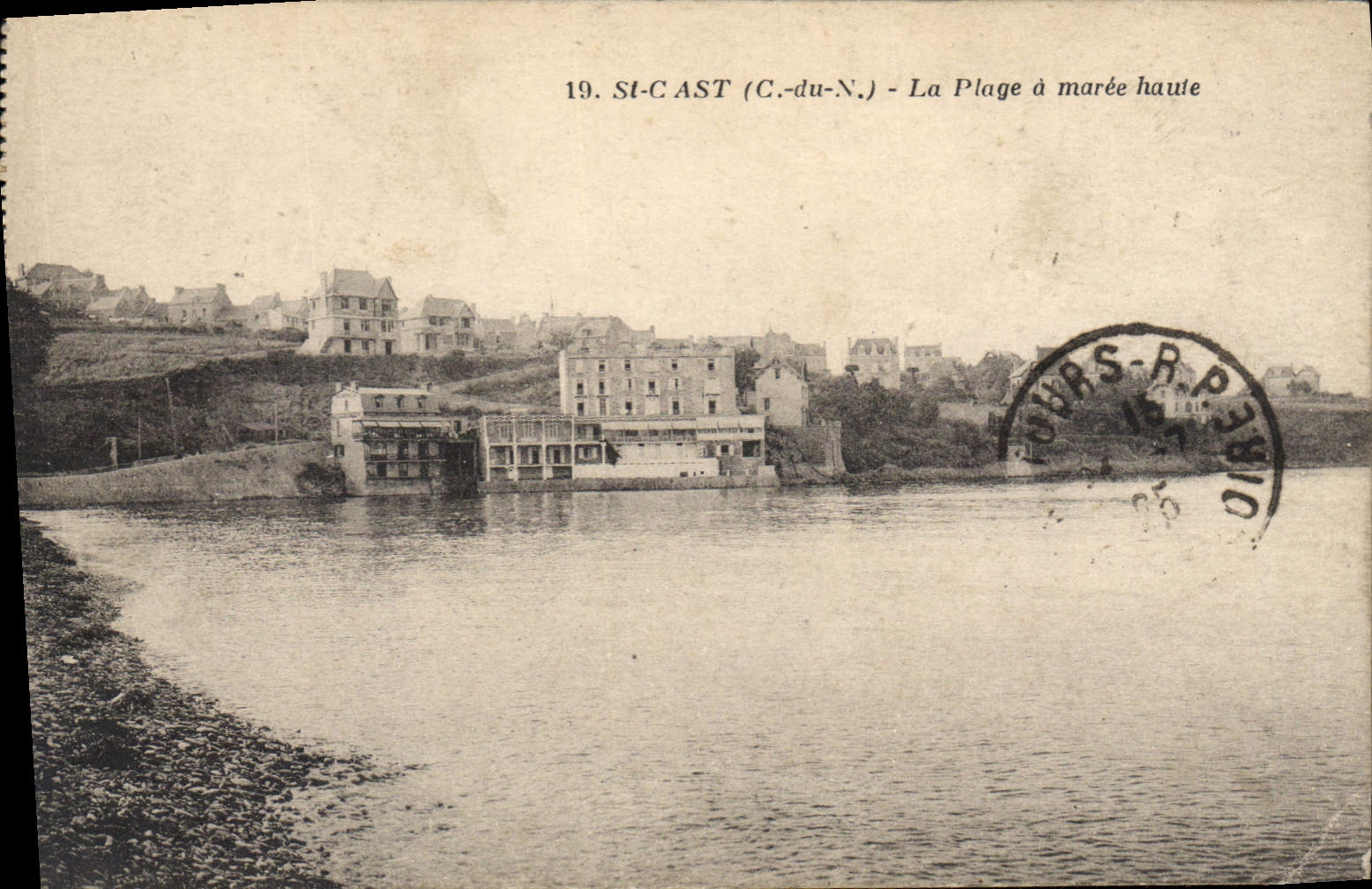 CPA Saint Cast (C du N) La Plage a Maree haute
