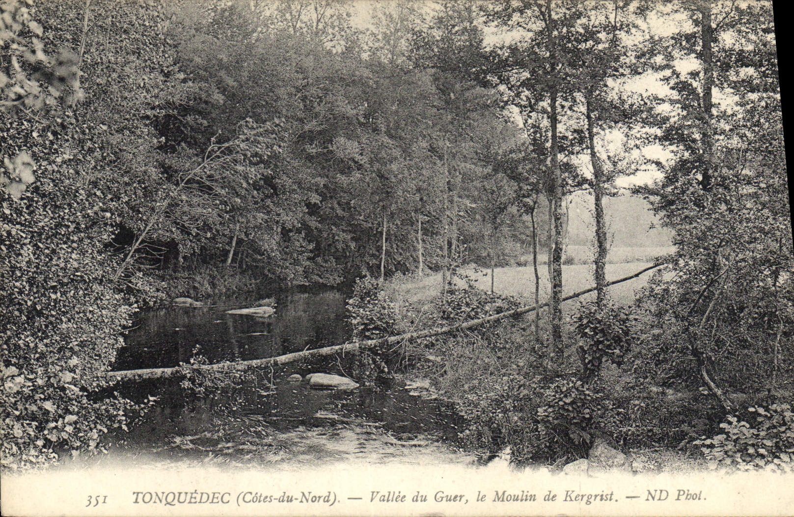 CPA Tonquedec (C du N) Vallee du Guer Le Moulin de Kergrist