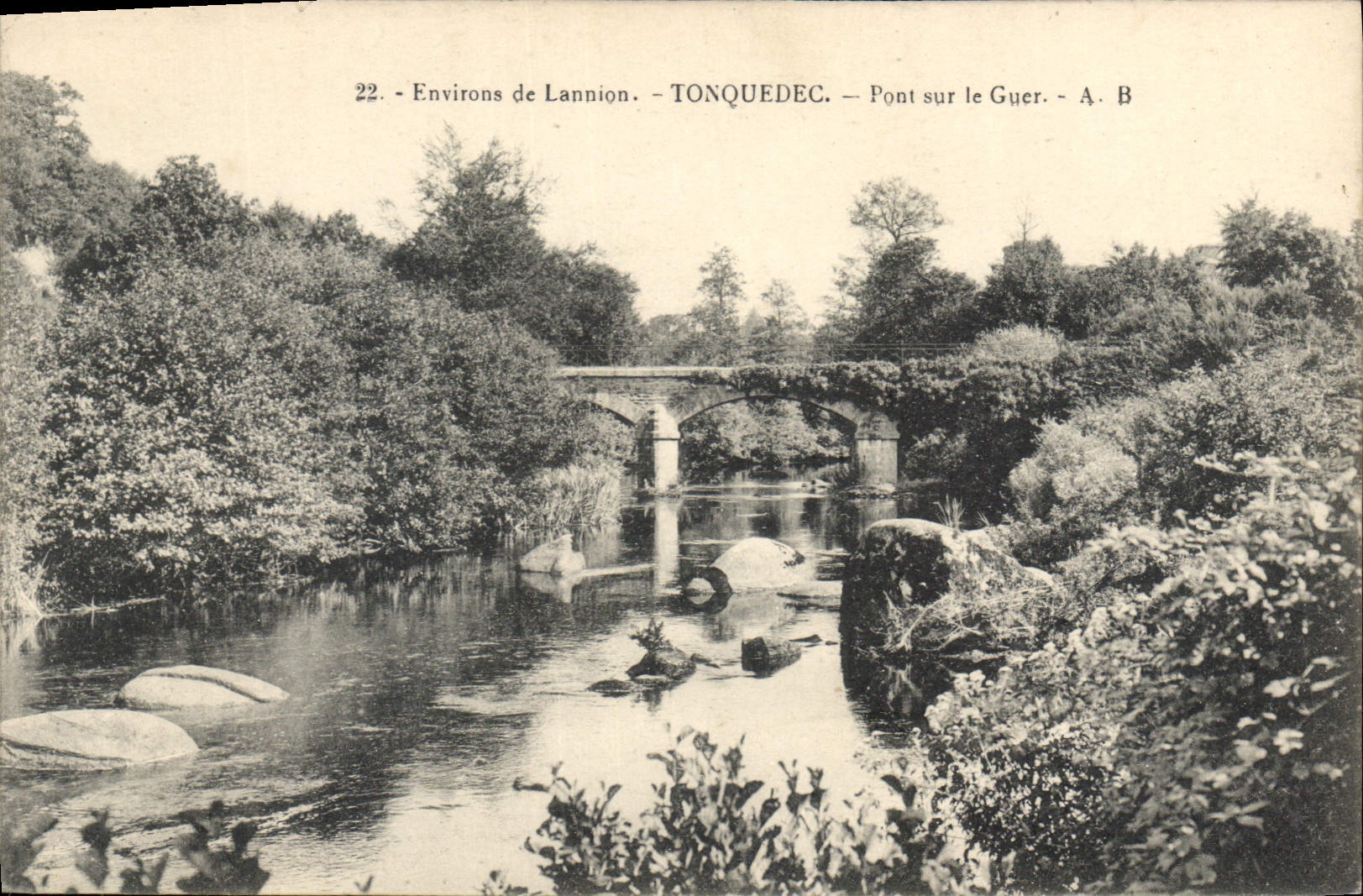 CPA Environs de Lannion Tonquedec (C du N) Pont sur le Guer
