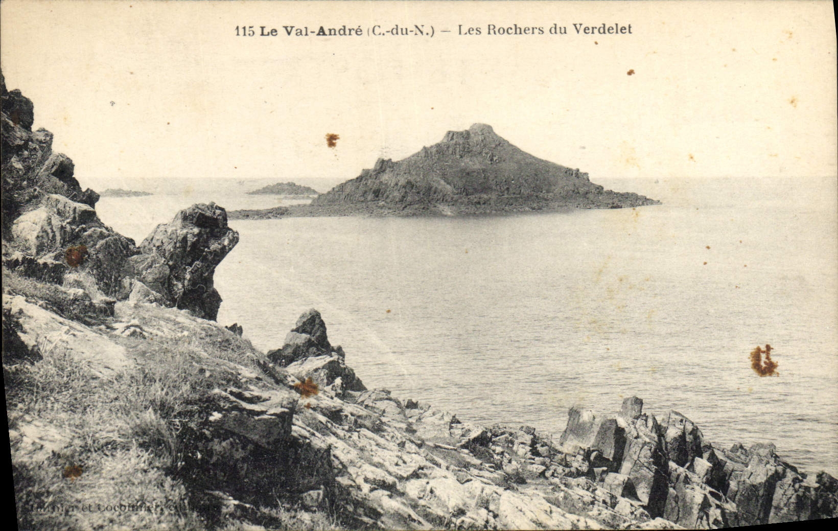 CPA Val Andre (Cote du Nord) Les Rocher du Verdelet