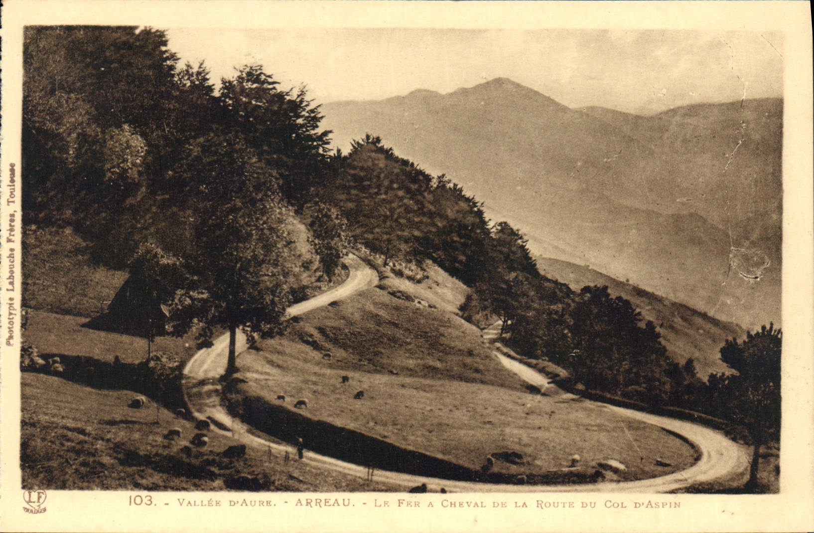 CPA Vallee d'Aure Arreau Le fer a Cheval de la Route du Col d'Aspin
