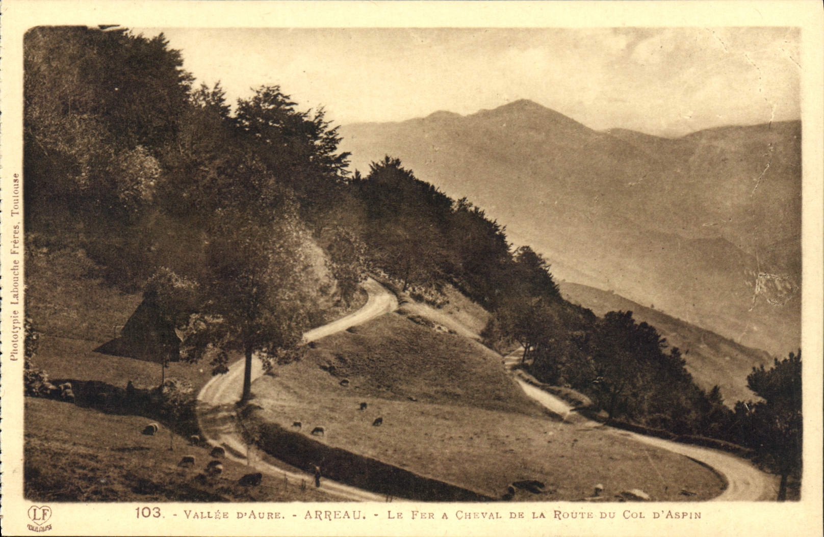 CPA Vallee d'Aure Arreau Le fer a Cheval de la Route du Col d'Aspin