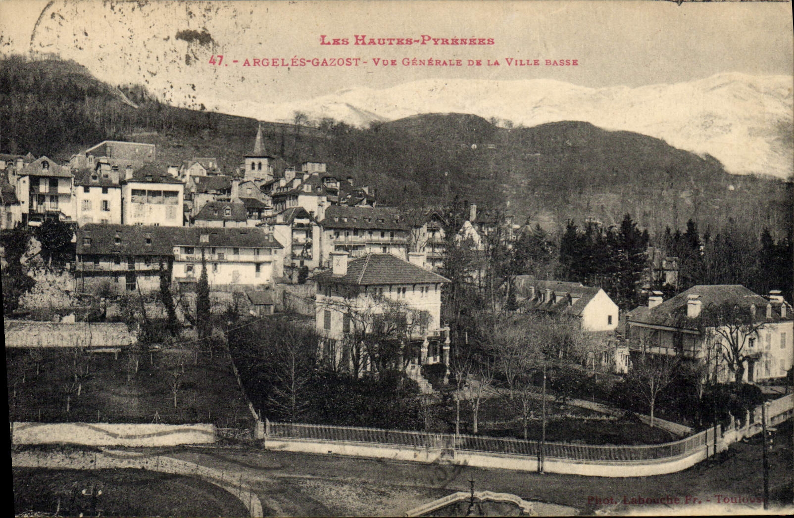CPA Les Hautes Pyrenees Argeles Gazost Vue generale de la Ville Basse