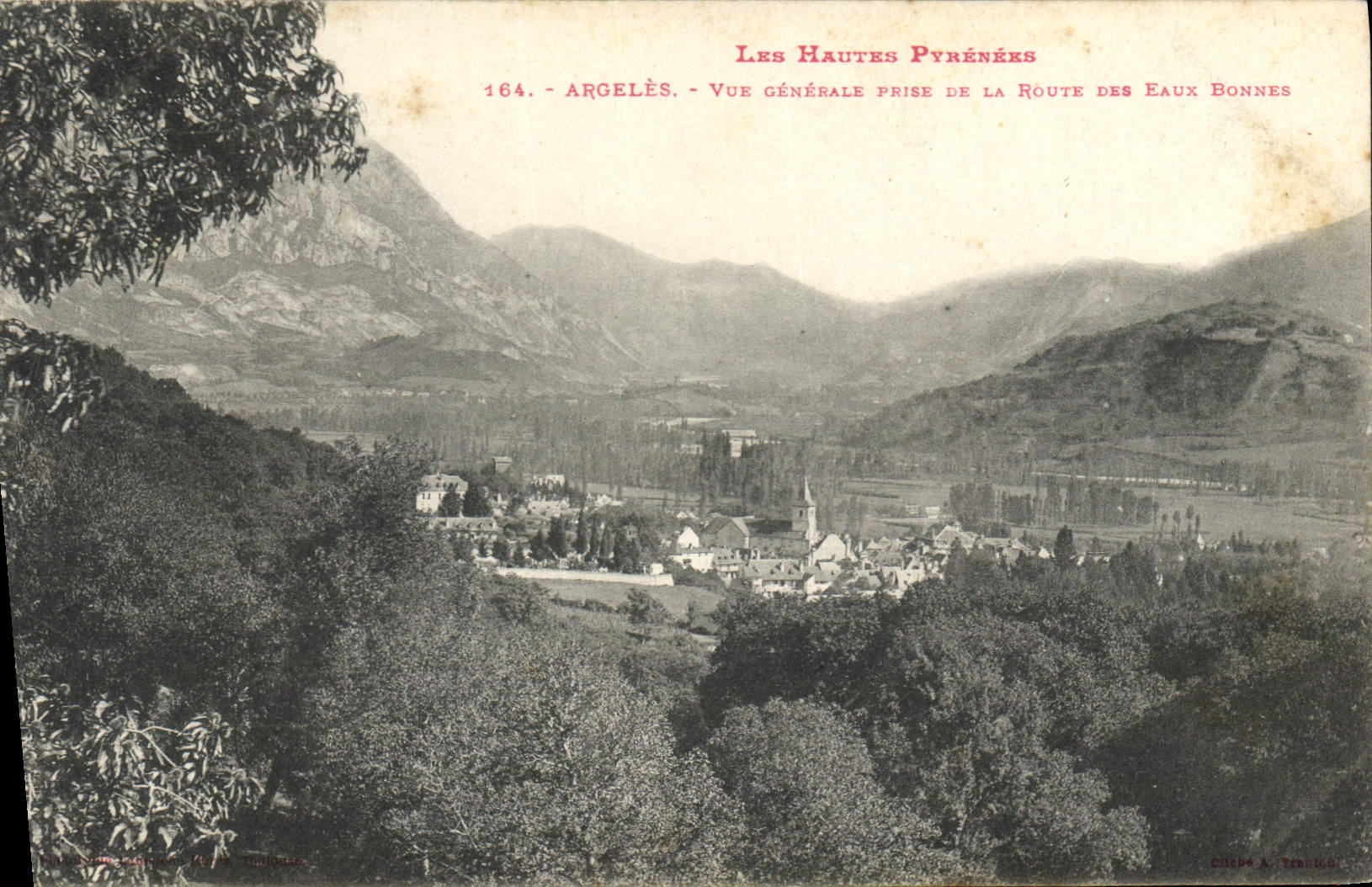 CPA Les Hautes Pyrenees Argeles Vue generale Prise de la Route des Eaux Bonnes