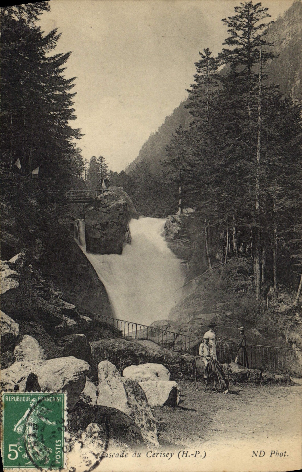 CPA Cascade du Cerisey (H P)