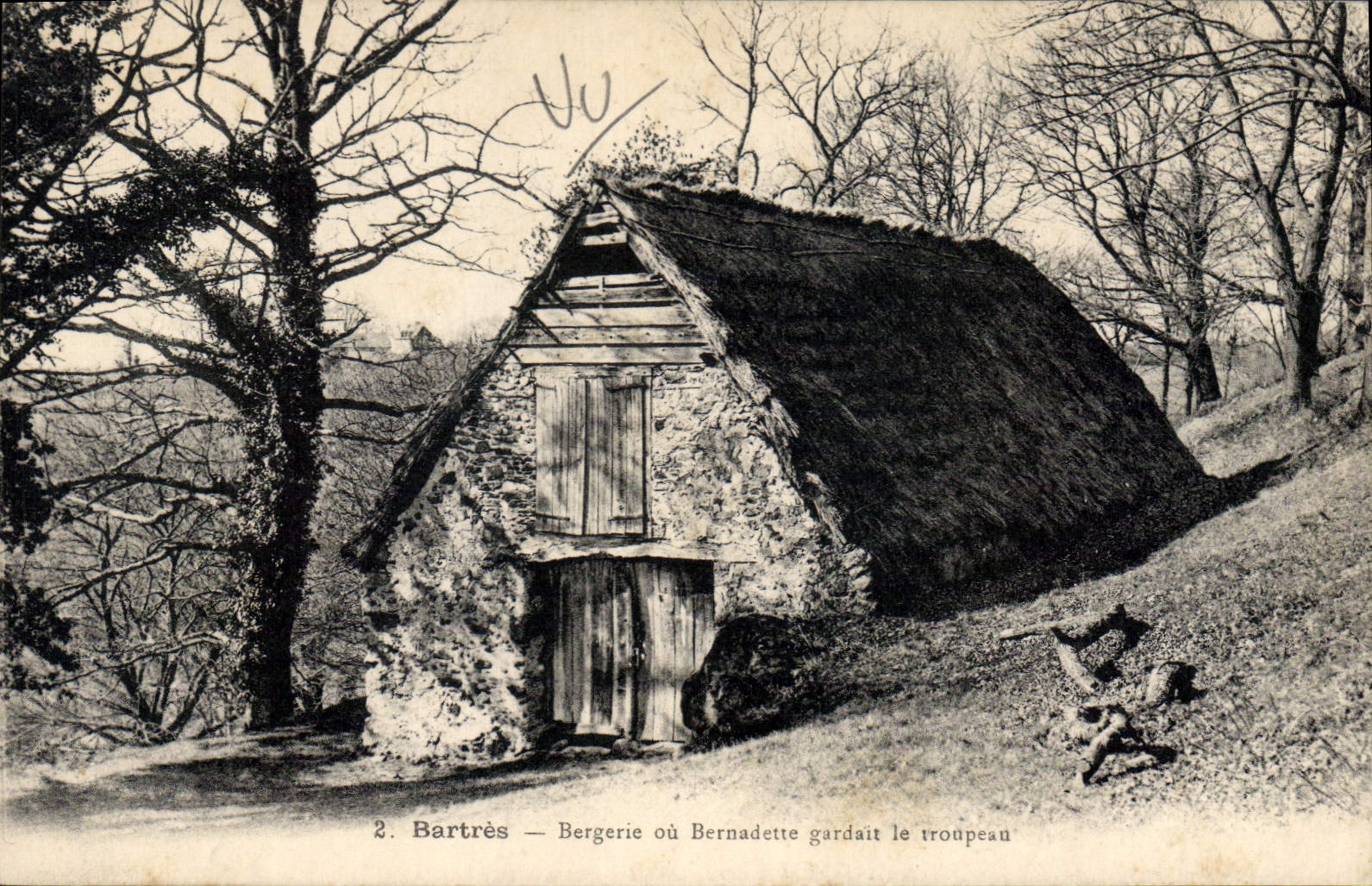 CPA Bartres Bergerie ou Bernadette gardait le Troupeau