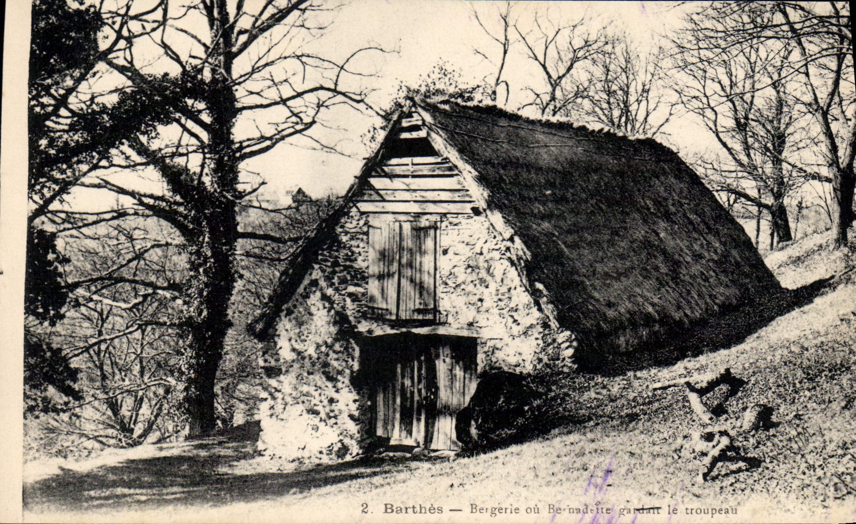 CPA Bartres Bergerie ou Bernadette gardant le Troupeau