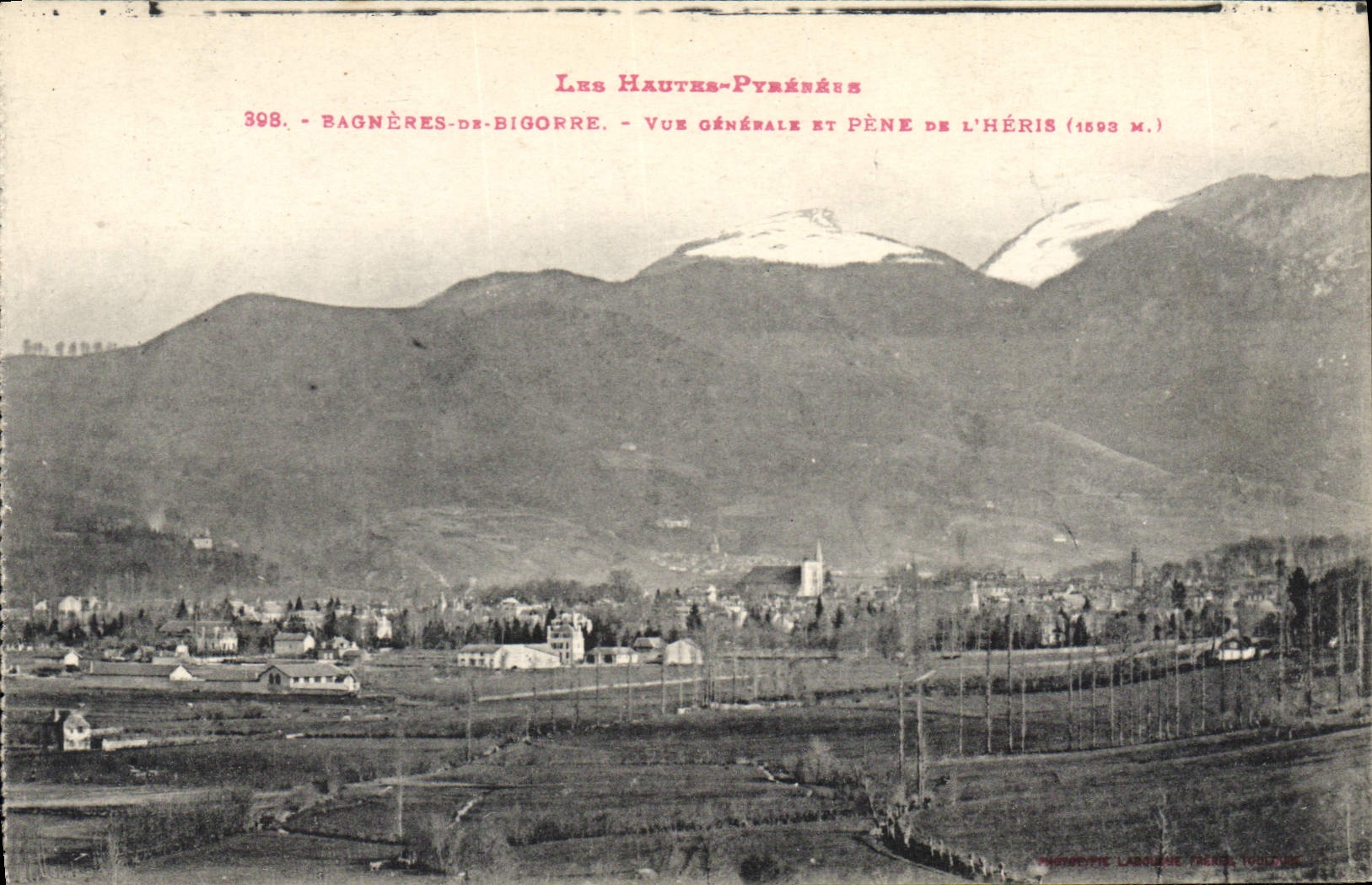 CPA Les Hautes Pyrenees Bagneres de Bigorre Vue generale et Pene de l'Heris