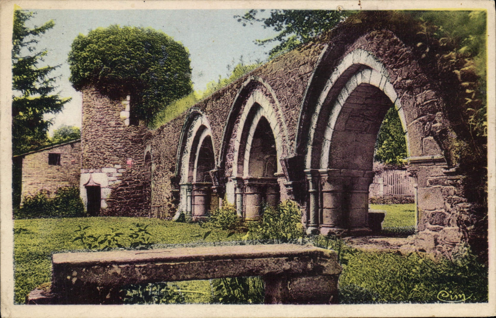 CPA St Leonard (Hte Vienne) Les Ruines de l'Artige