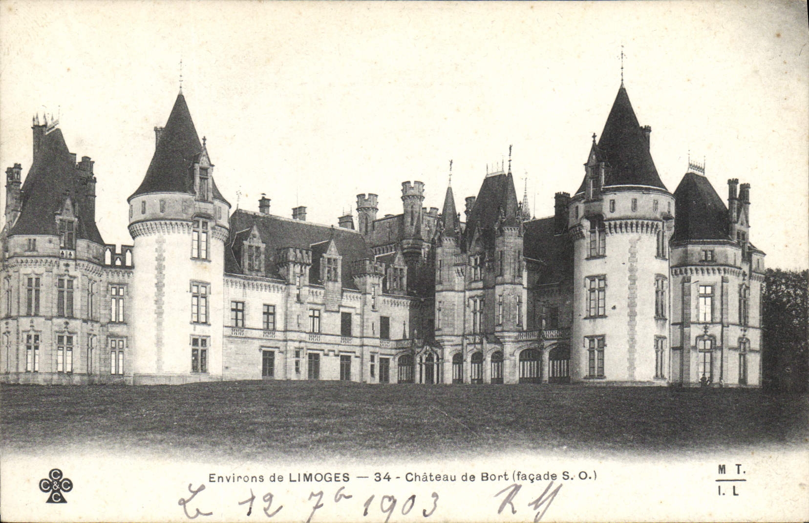 CPA Environs de Limoges Le Chateau de Bort (Facade S O)