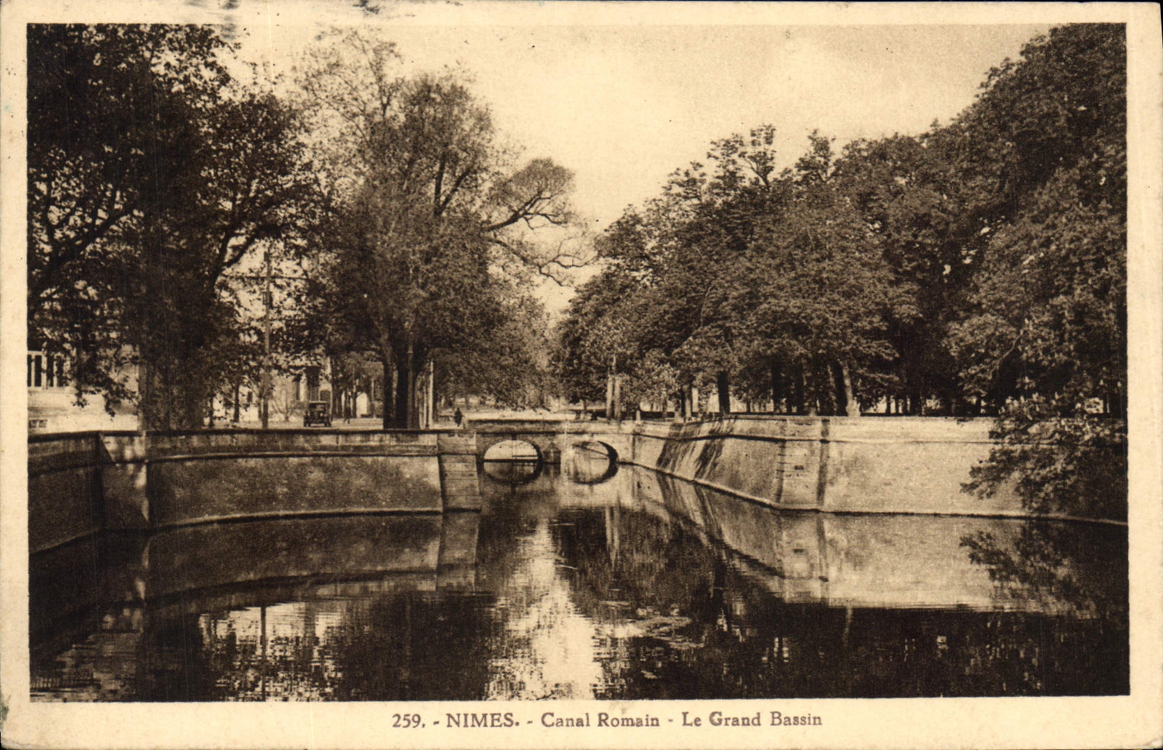 CPA Nimes Canal Romain