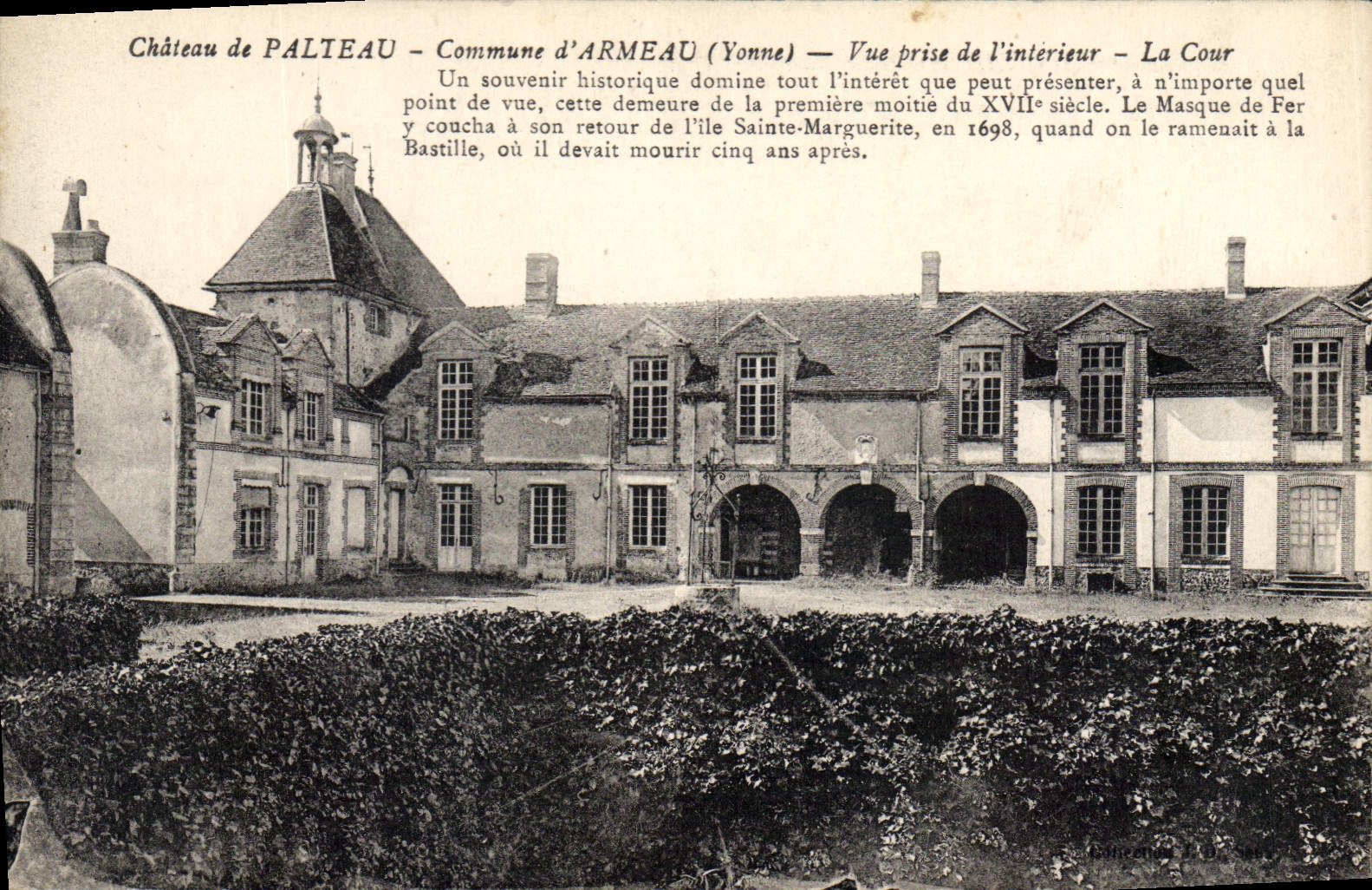 CPA Chateau de Palteau Commune d'Armeau (Yonne)