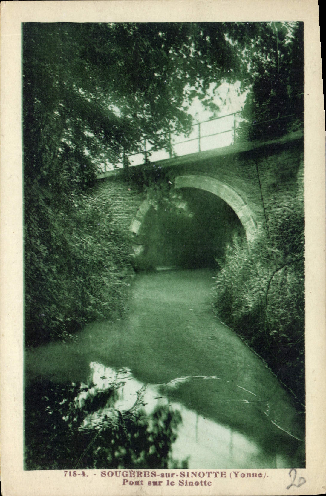 CPA Sougeres sur Sinotte (Yonne) Pont sur le Sinotte